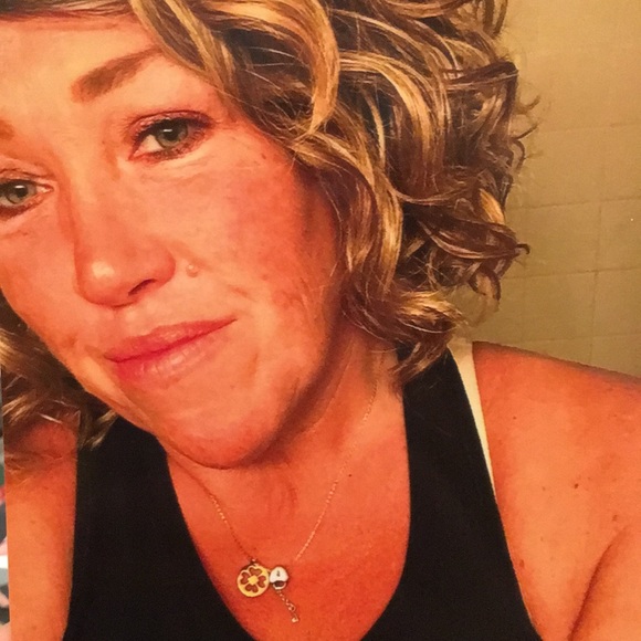 FRESHLY MADE 11/08/2025 🛍❤️MIRACLE HEALING BALM ❤️BEST IN BEAUTY POSH PICK!! - Picture 13 of 14